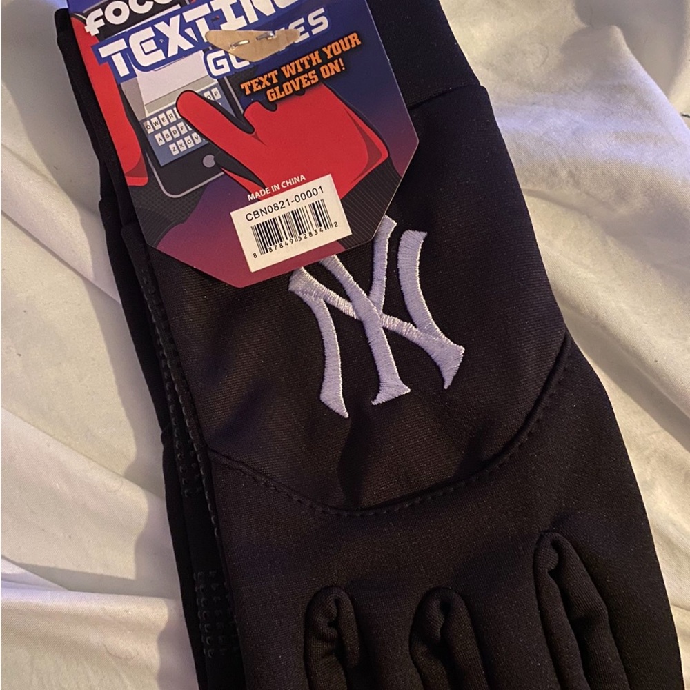 New York foco gloves